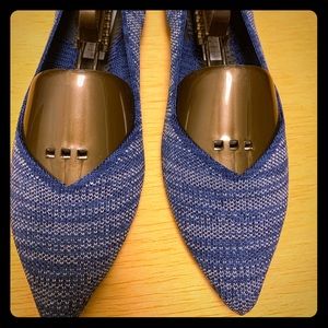 Rothys Indigo Heather points